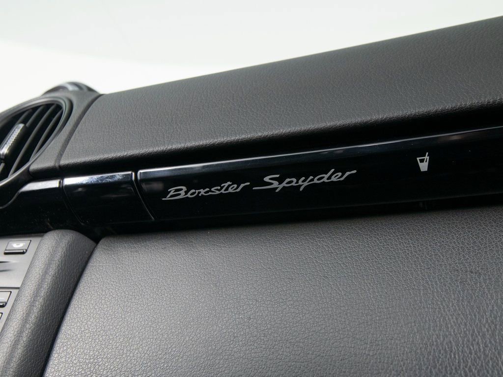 Used 2011 Porsche Boxster Spyder image 34