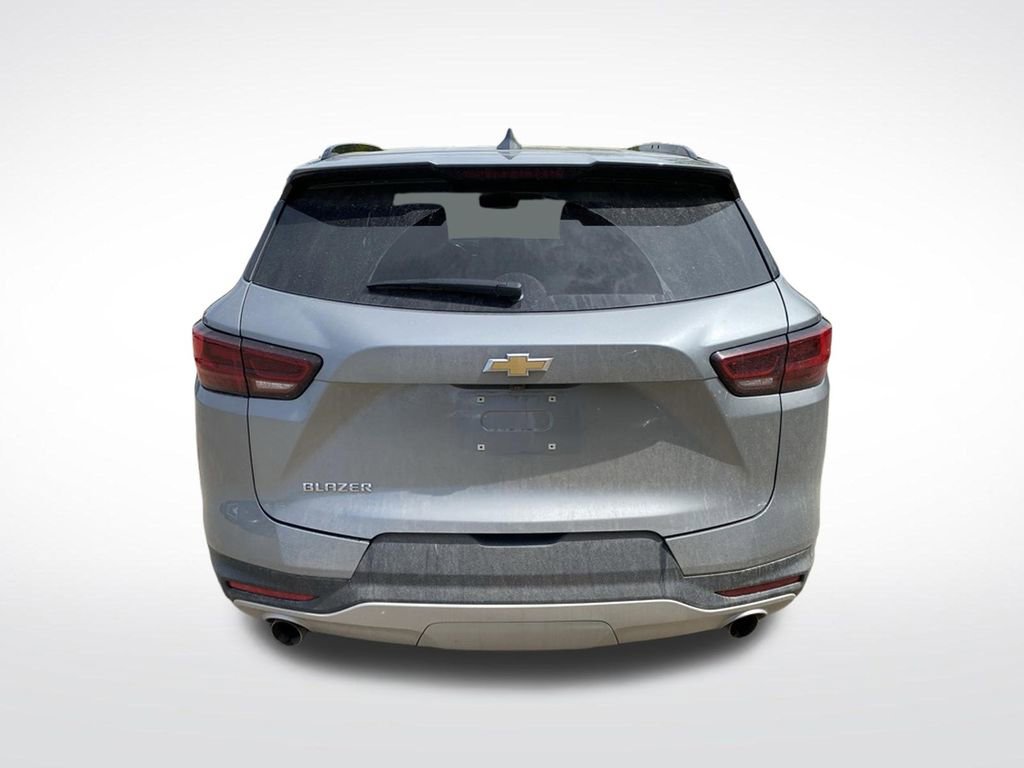 Used 2024 Chevrolet Blazer LT w/ LPO, Floor Liner Package FWD image 6
