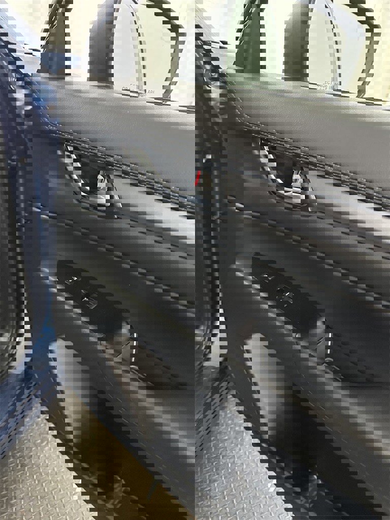 Used 2020 MAZDA CX-5 Touring image 32