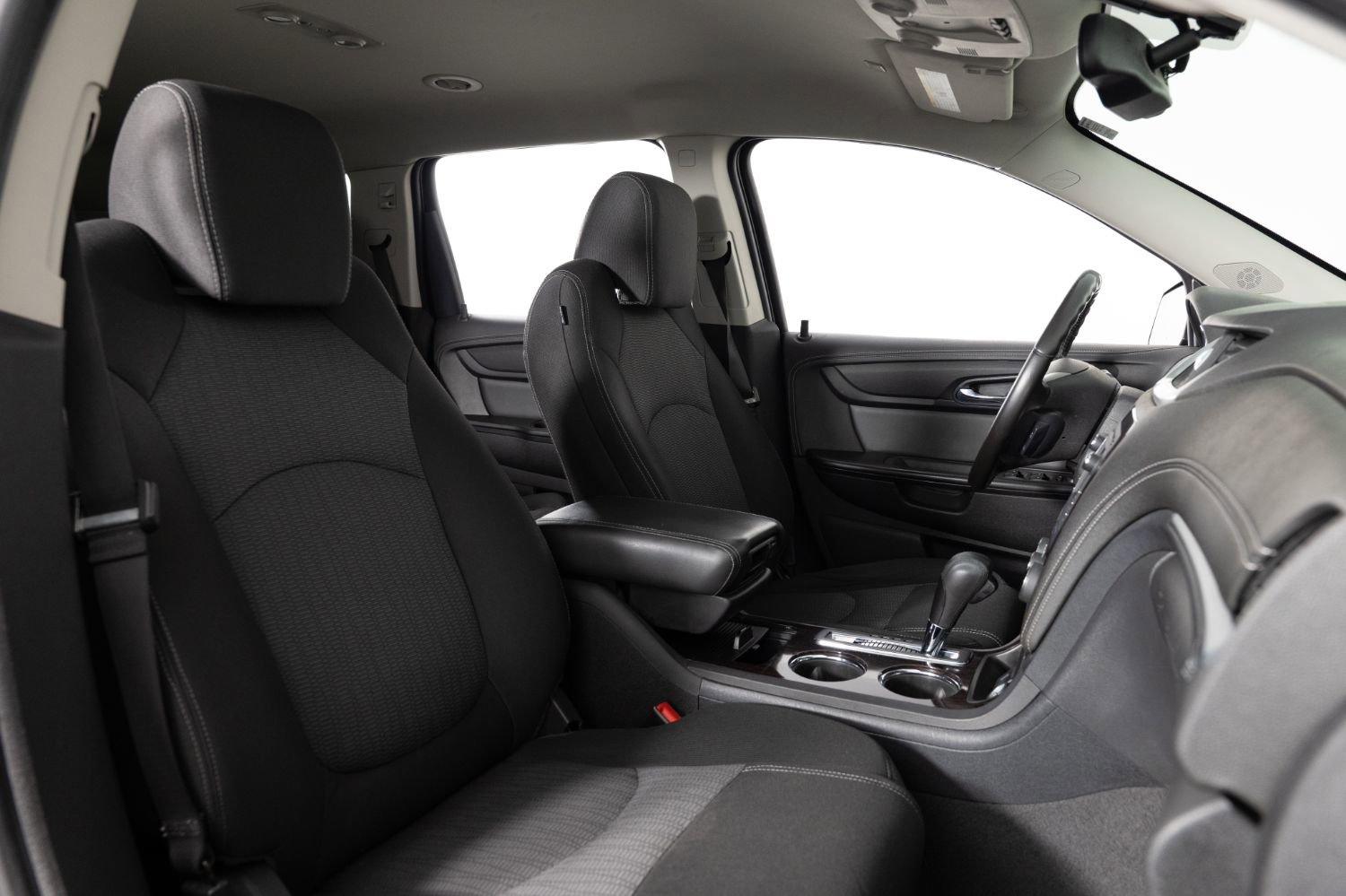 Used 2017 Chevrolet Traverse LT image 32