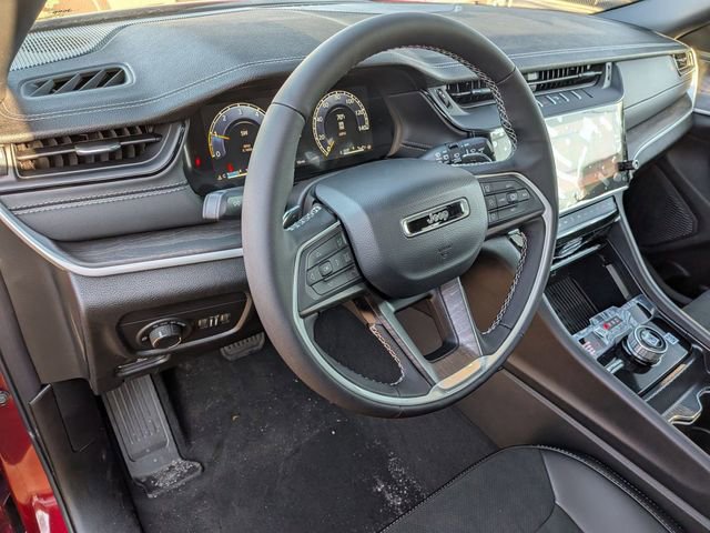 New 2026 Jeep Grand Cherokee Altitude image 11