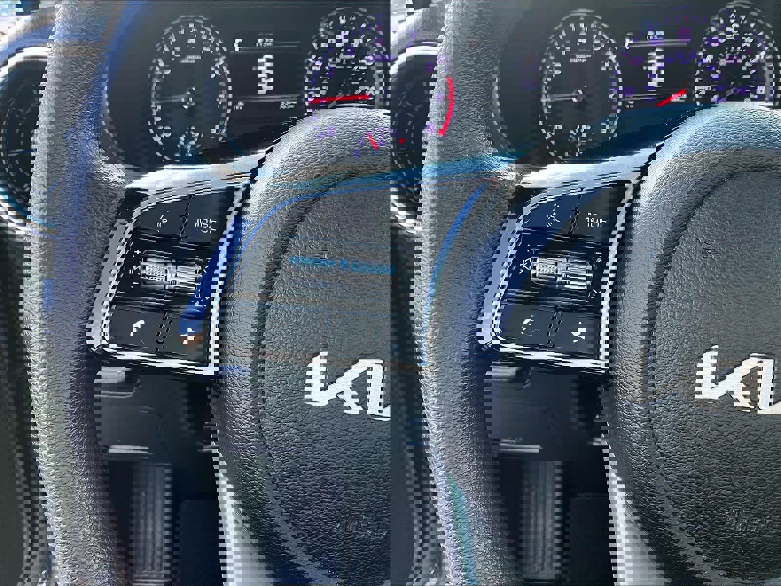 Used 2023 Kia Forte LXS w/ LXS Technology Package image 22