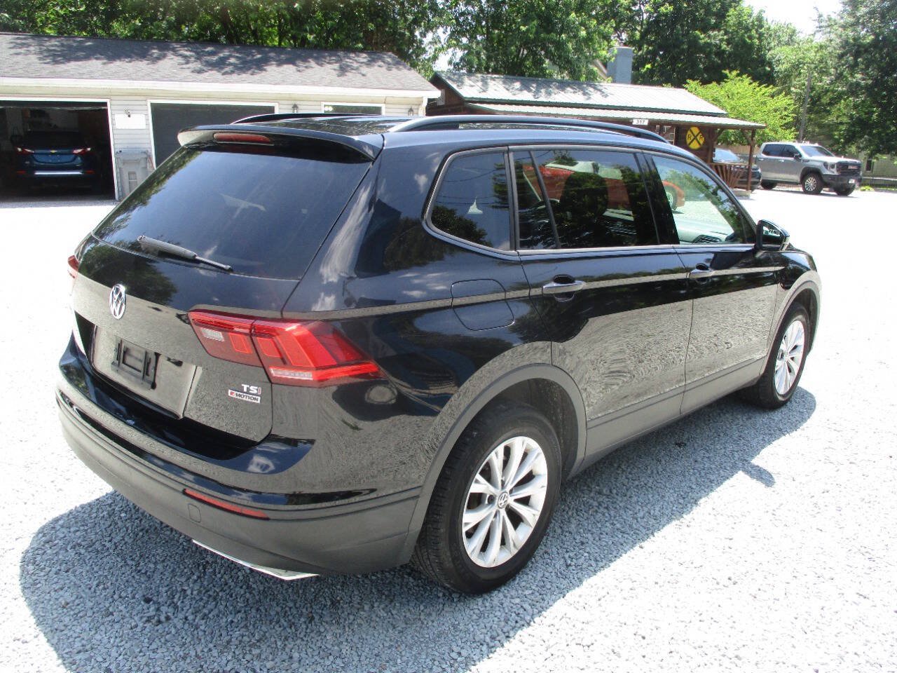 Used 2018 Volkswagen Tiguan S AWD/4WD image 5