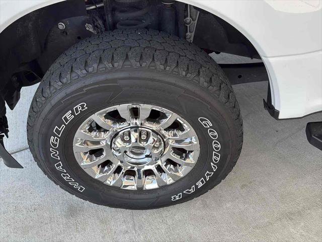 Used 2020 Ford F250 XLT w/ XLT Premium Package image 15