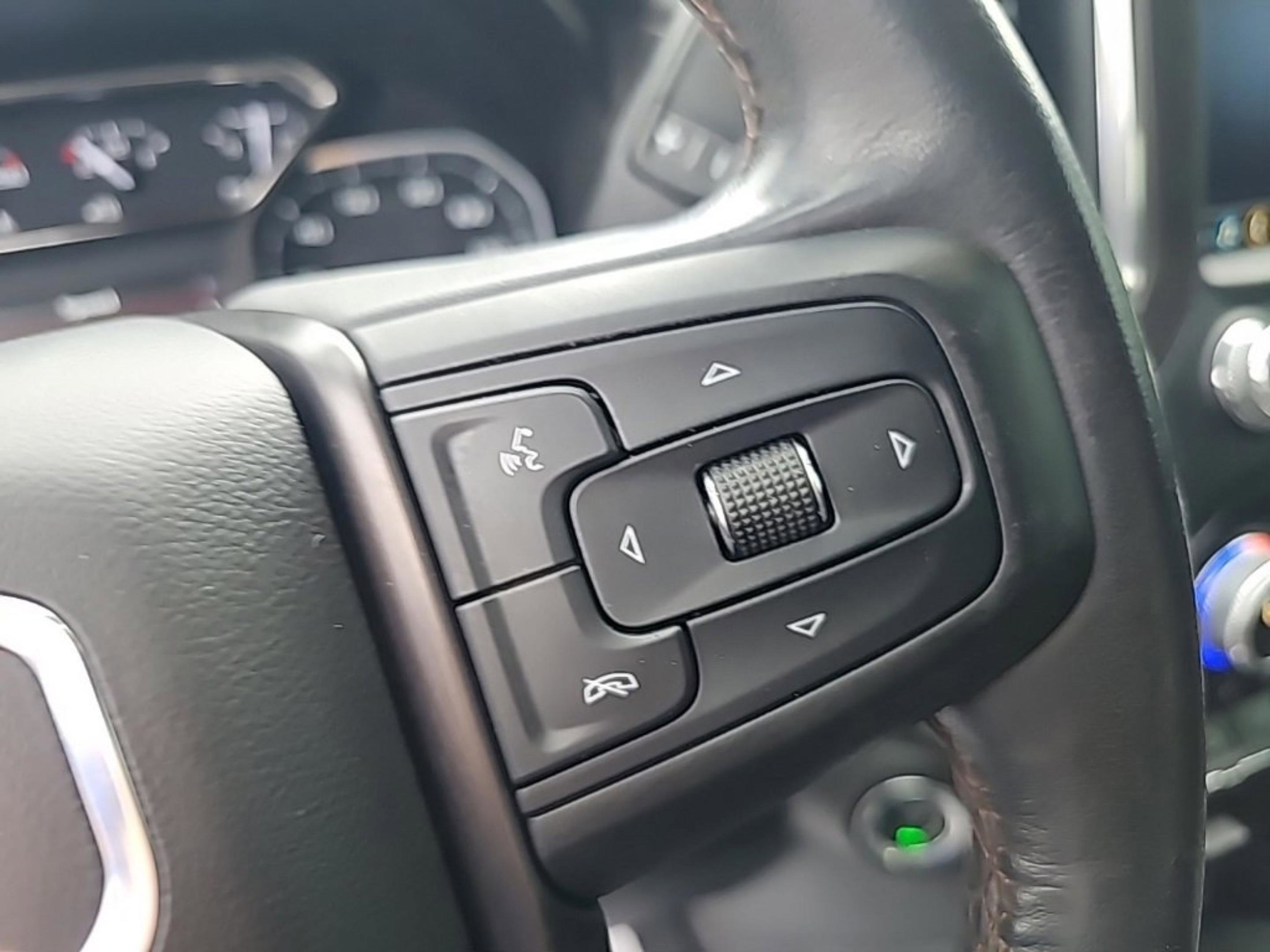Used 2021 GMC Sierra 1500 AT4 w/ AT4 Preferred Package image 18