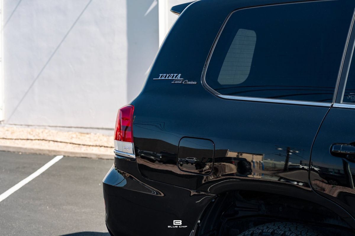 Used 2020 Toyota Land Cruiser Heritage Edition AWD/4WD image 12
