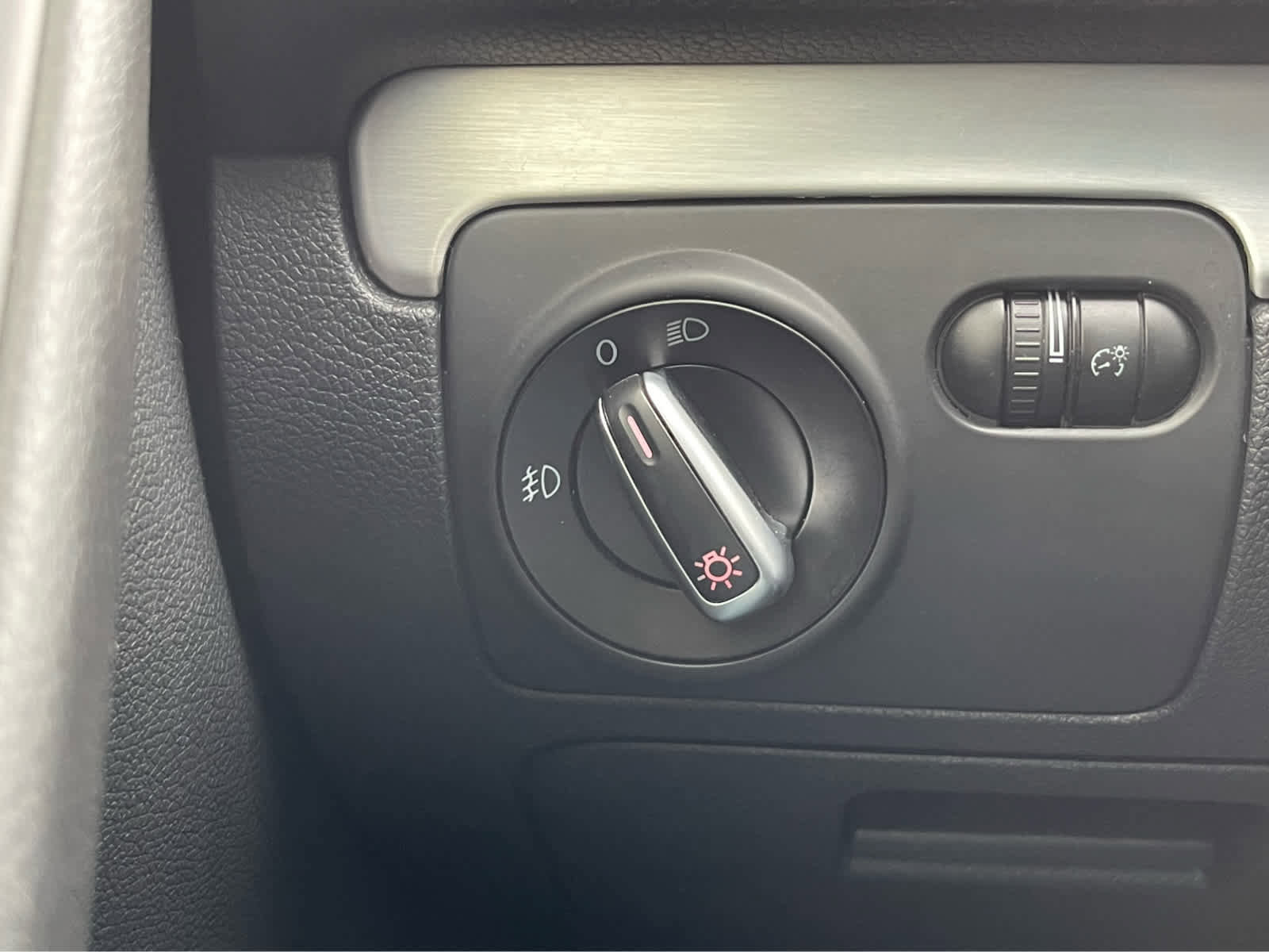 Used 2013 Volkswagen GTI Autobahn image 16