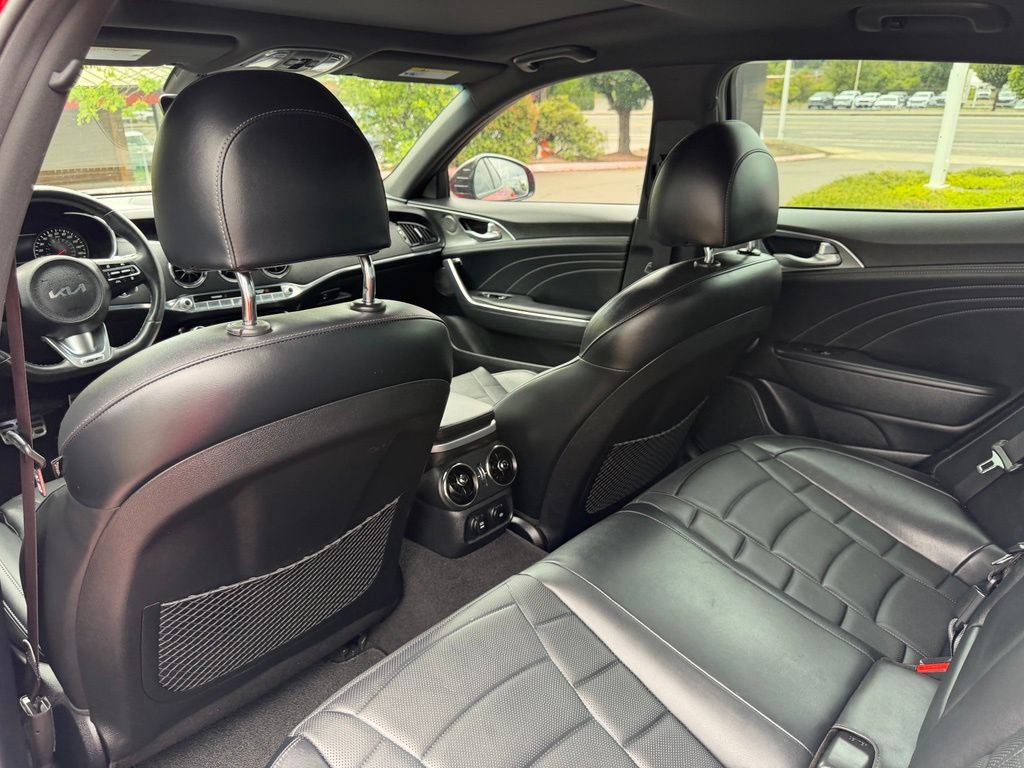 Used 2023 Kia Stinger GT2 AWD/4WD image 30