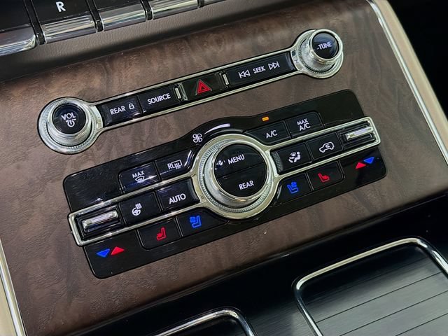 Used 2021 Lincoln Aviator Reserve w/ Equipment Group 202A AWD/4WD image 19