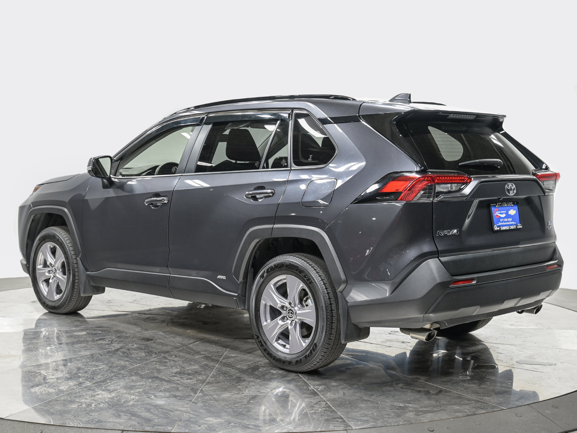 Used 2025 Toyota RAV4 XLE w/ Weather Package AWD/4WD image 4