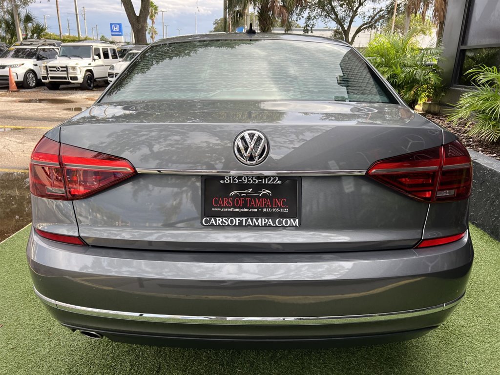 Used 2017 Volkswagen Passat 1.8T SE w/ SE Lighting Package FWD image 5