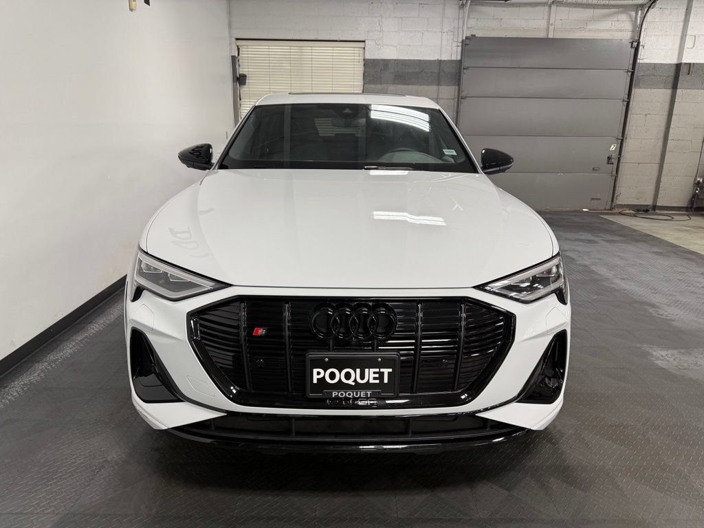 Used 2023 Audi e-tron S Premium Plus w/ Black Optic Package AWD/4WD image 3