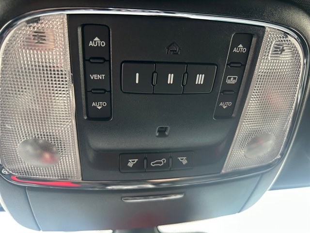 Used 2019 Jeep Grand Cherokee Trailhawk w/ Trailhawk Luxury Group image 30