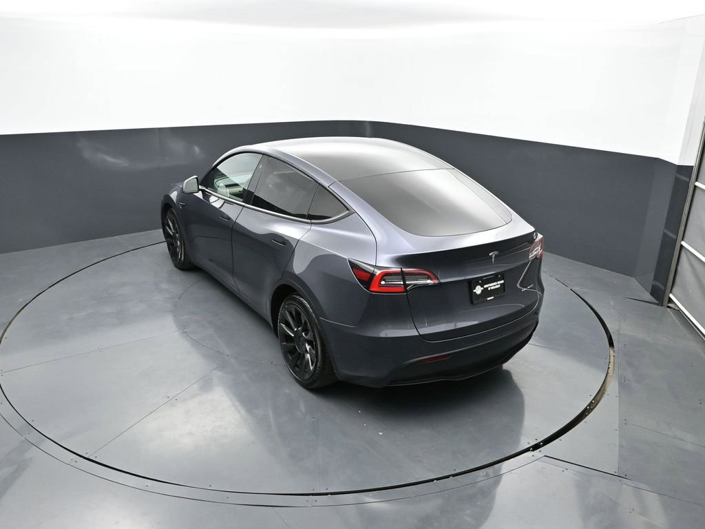 Used 2021 Tesla Model Y Long Range AWD/4WD image 23