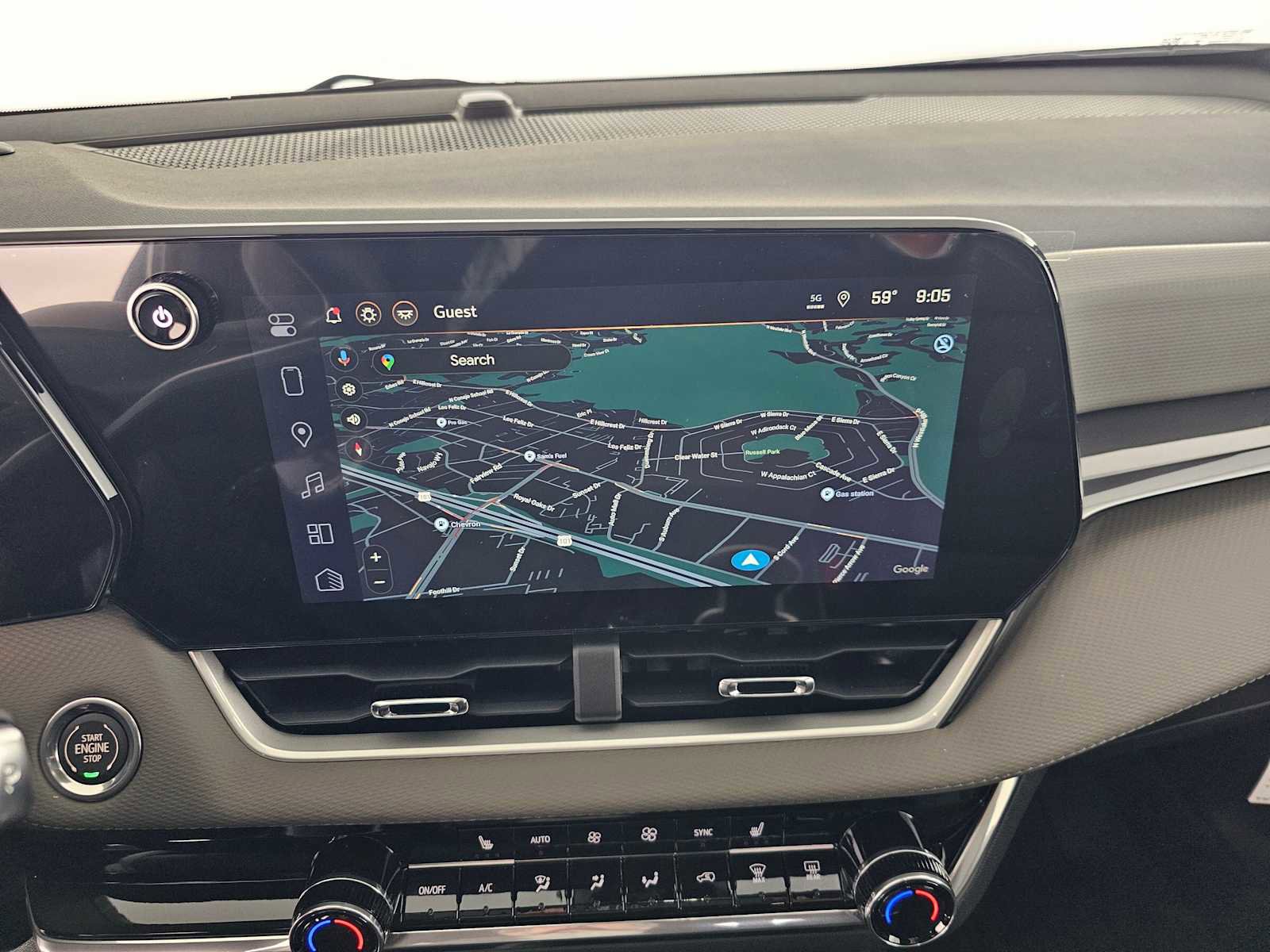 New 2026 Chevrolet Equinox LT w/ Convenience Package II FWD image 24