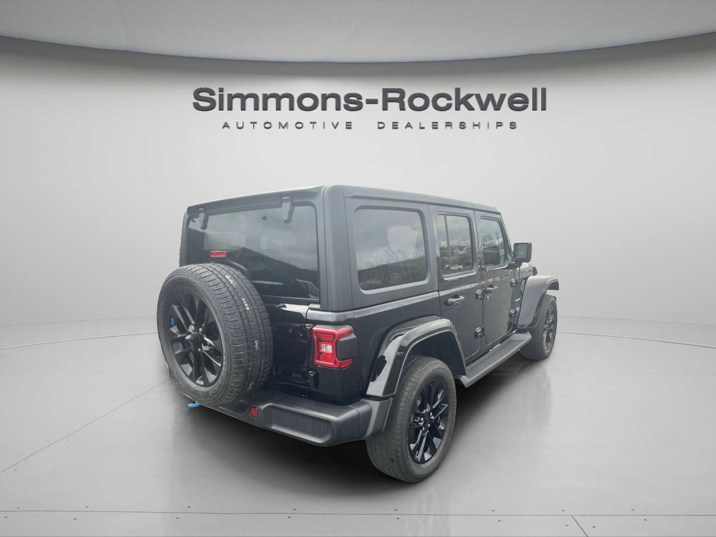 Used 2023 Jeep Wrangler Sahara w/ Cold Weather Group image 7