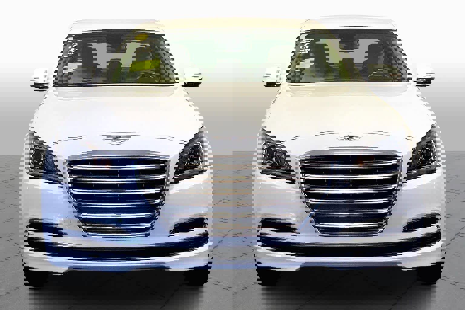 Used 2016 Hyundai Genesis 3.8 image 4