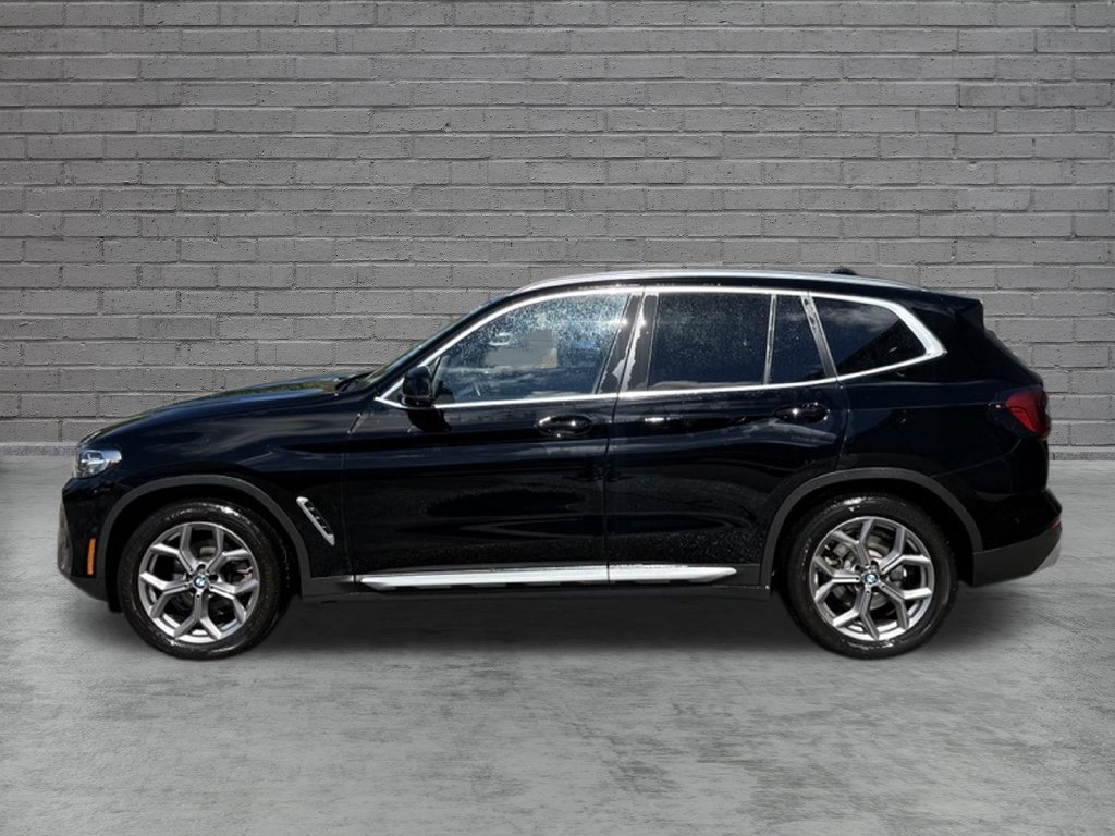 Used 2023 BMW X3 xDrive30i w/ Premium Package w/ZPA AWD/4WD image 3