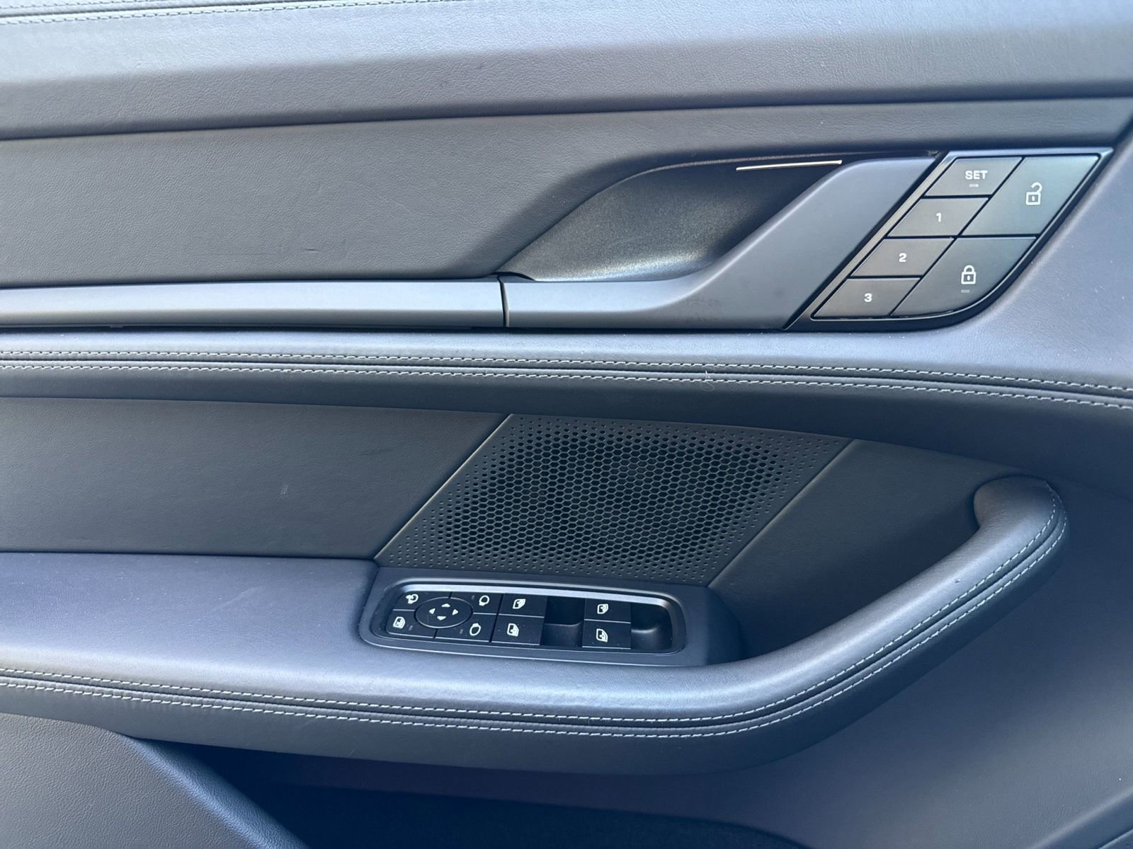 Certified 2024 Porsche Taycan GTS image 12