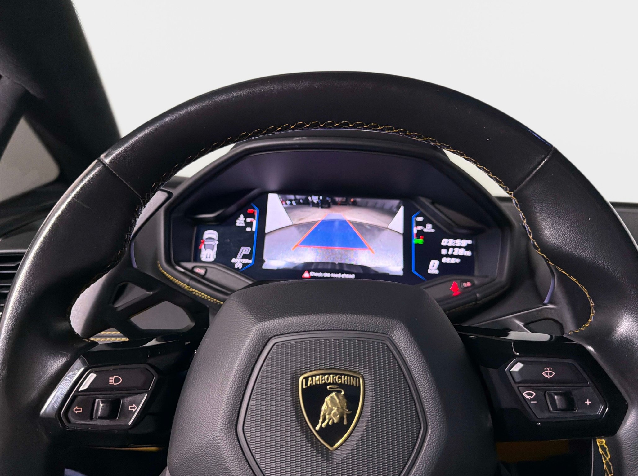 Used 2023 Lamborghini Huracan EVO RWD image 35
