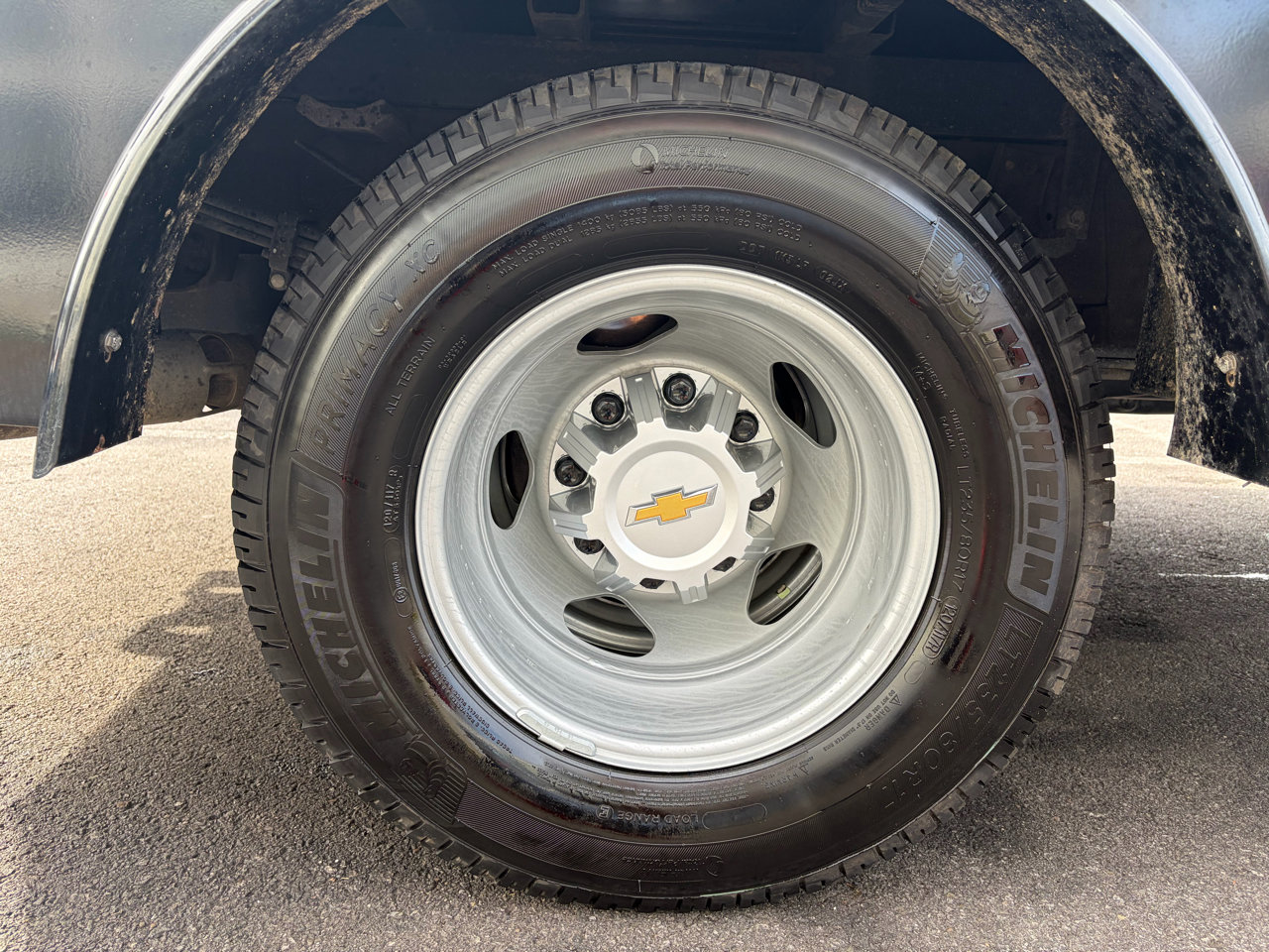 Used 2025 Chevrolet Silverado 3500 W/T w/ WT Convenience Package image 17