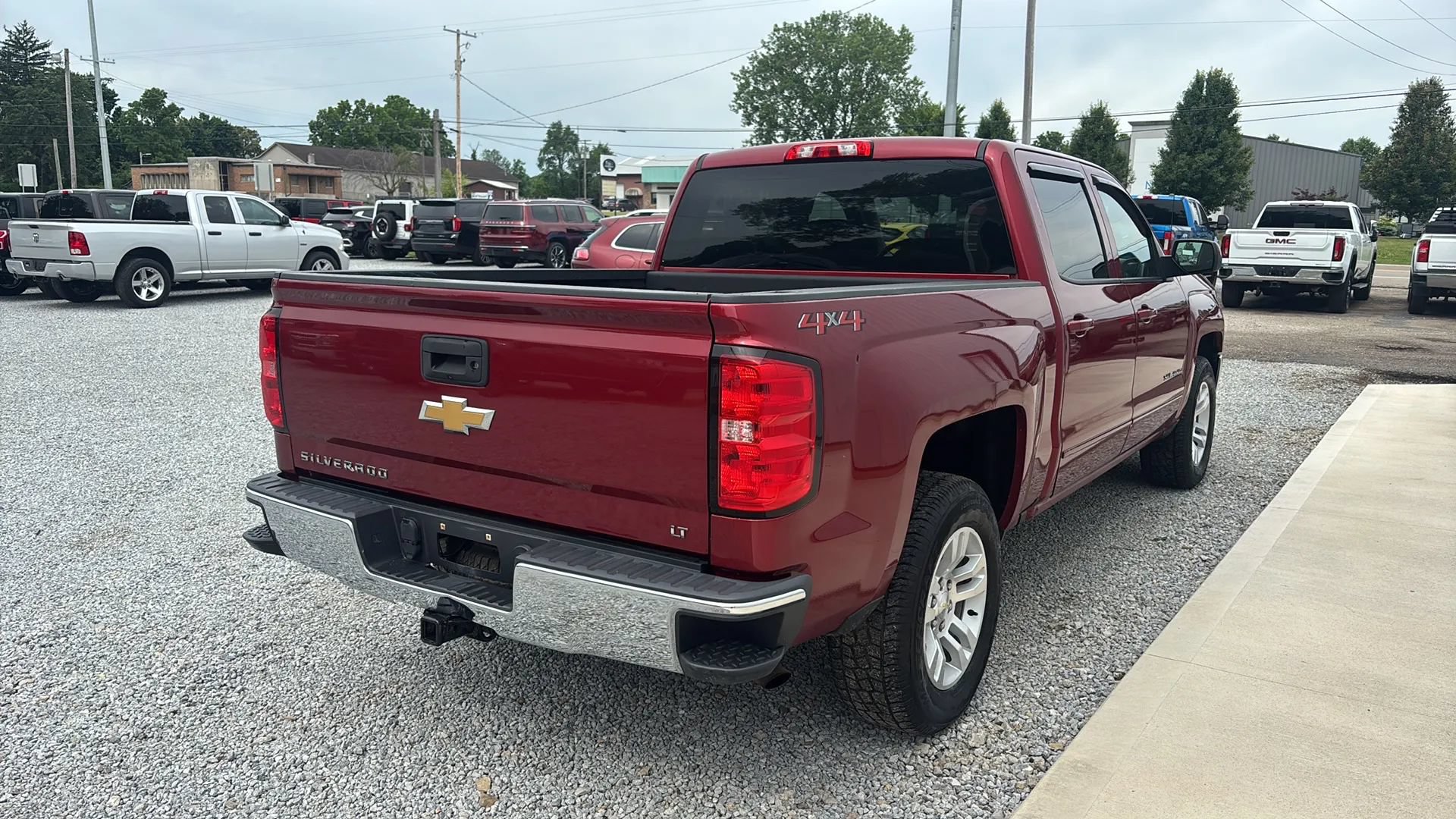 Used 2018 Chevrolet Silverado 1500 LT w/ All Star Edition AWD/4WD image 8
