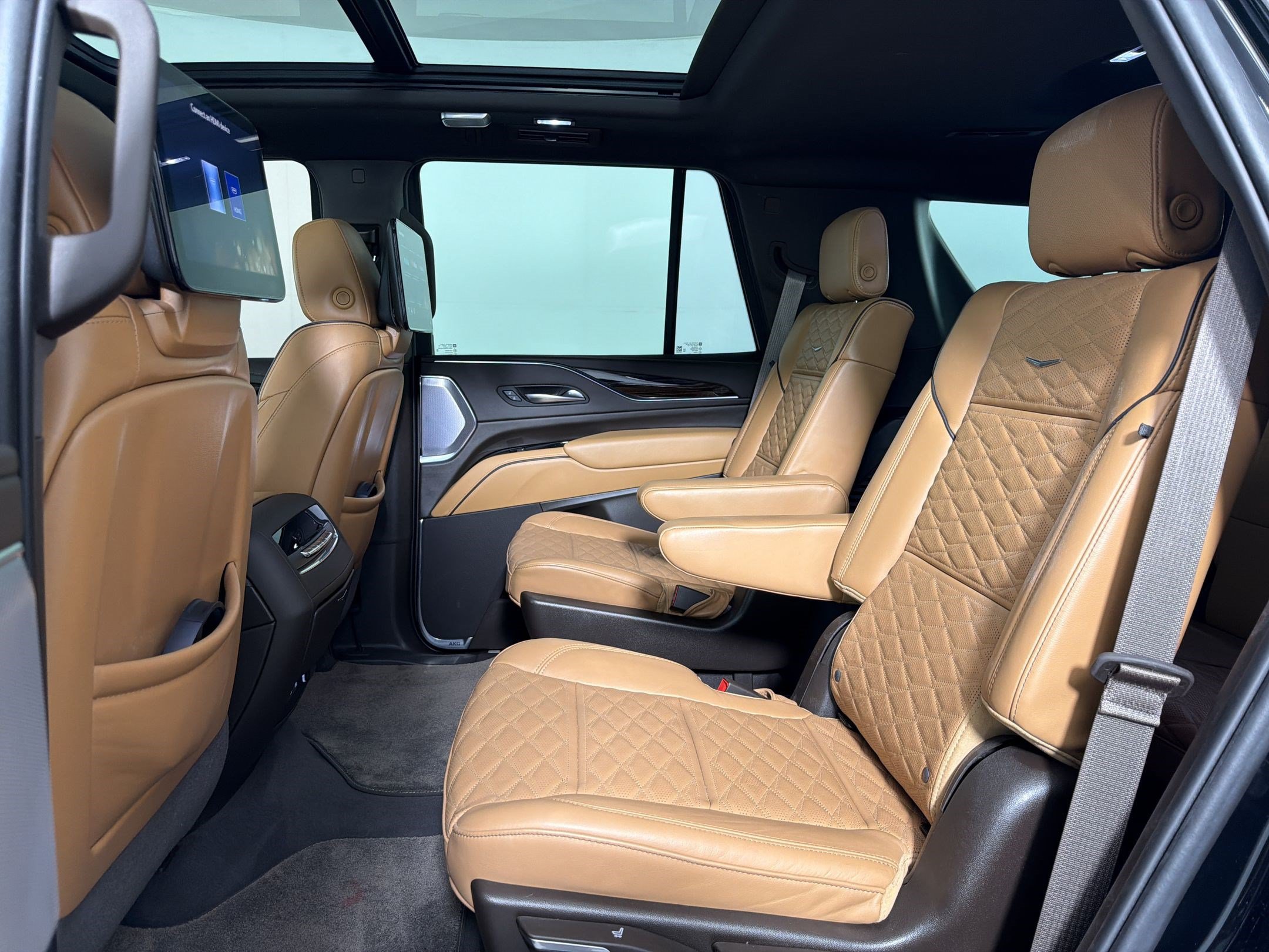 Used 2023 Cadillac Escalade Sport w/ Touring Package RWD image 11