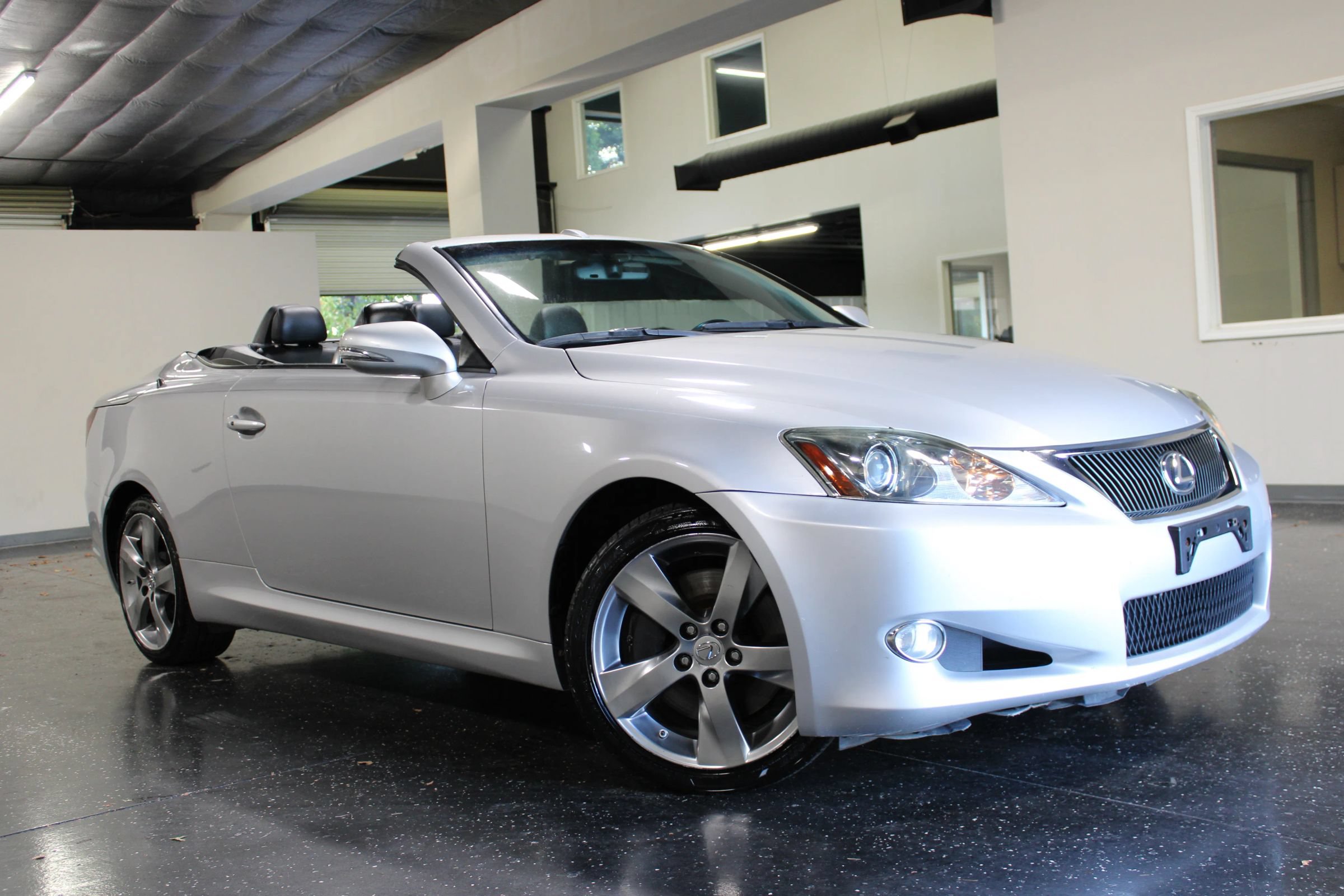 Used 2010 Lexus IS 350C w/ Luxury Pkg RWD image 53