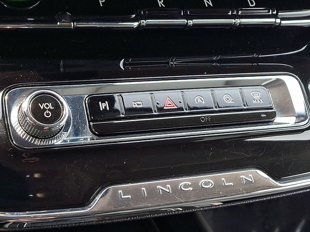 Certified 2024 Lincoln Corsair AWD w/ Equipment Group 101A image 16