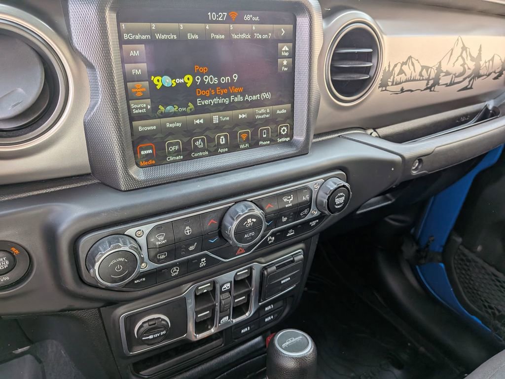 Used 2021 Jeep Gladiator Willys image 18