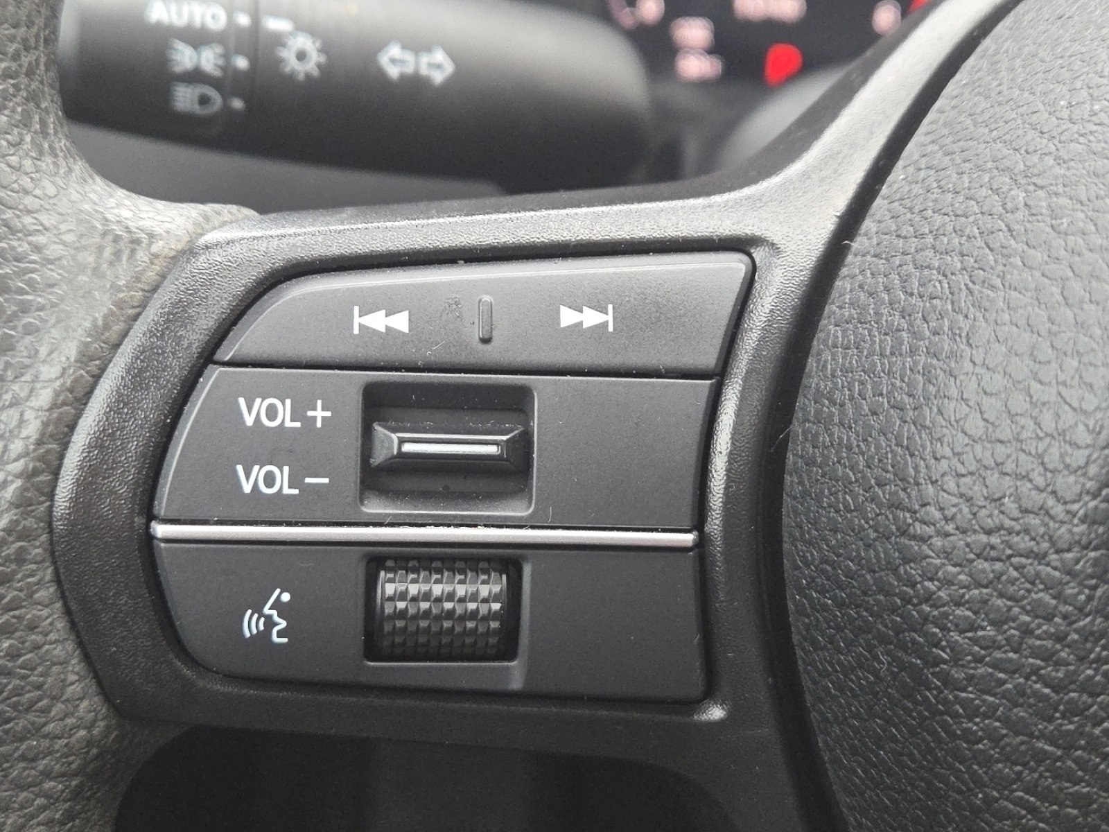 Used 2023 Honda Accord EX image 31