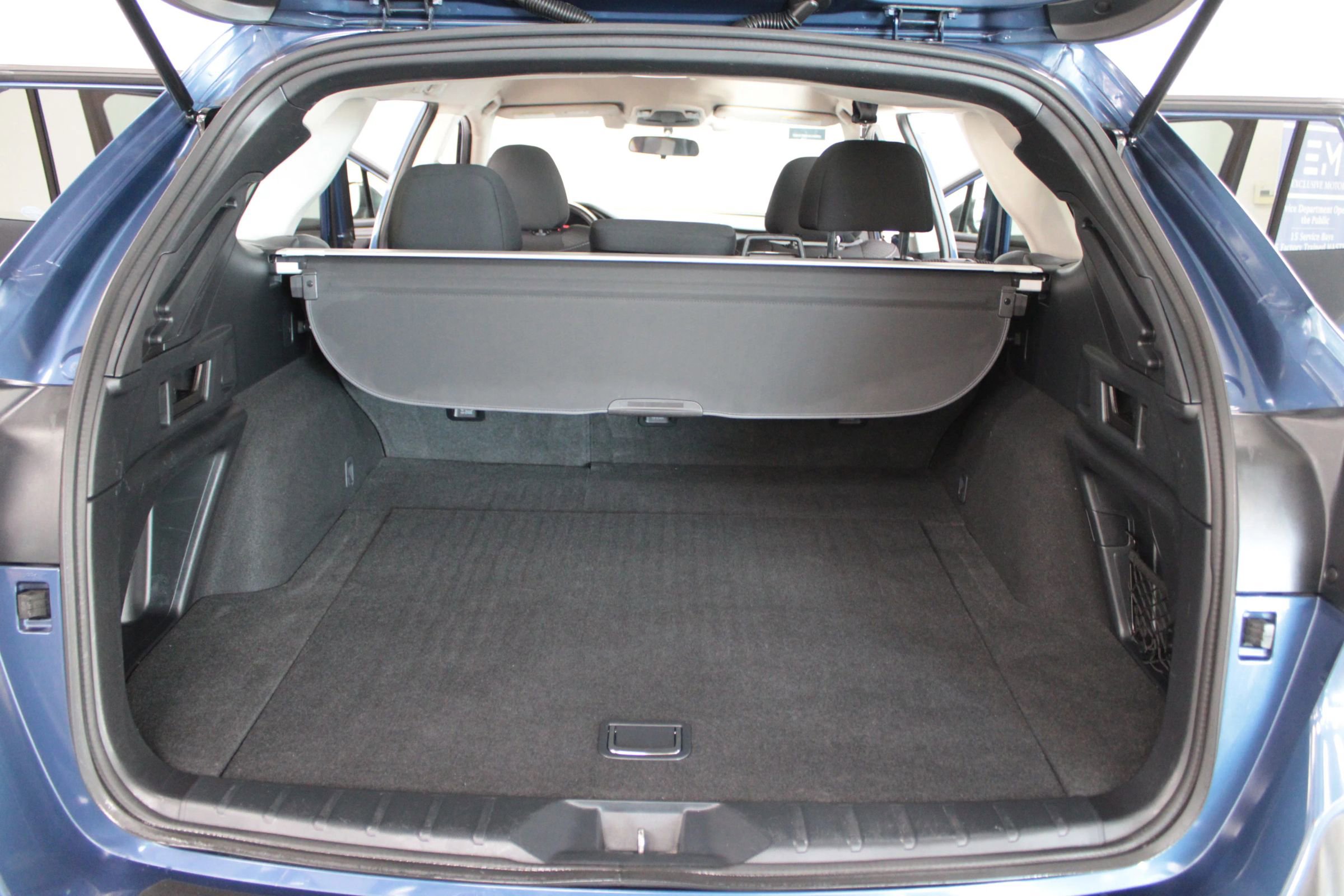 Used 2022 Subaru Outback Premium image 9