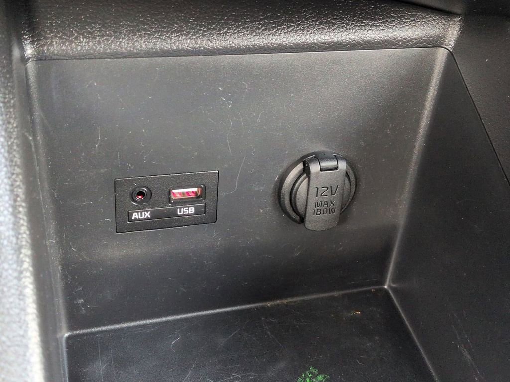 Used 2017 Kia Forte LX image 19