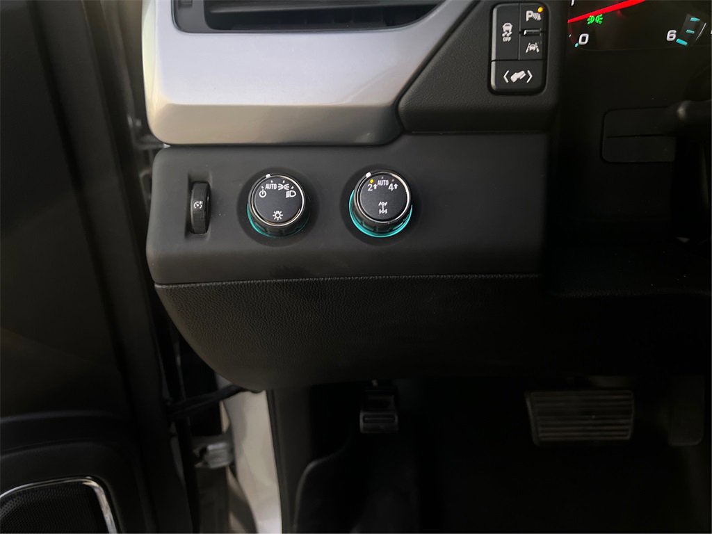 Used 2018 Chevrolet Tahoe LT image 18