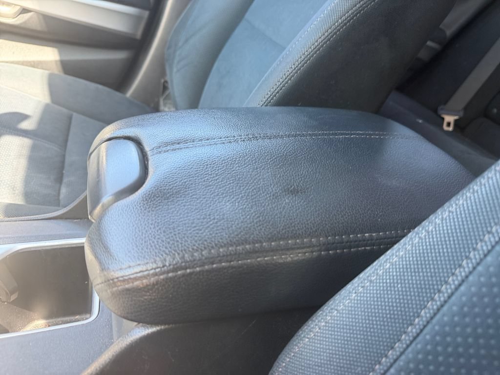 Used 2013 Honda Crosstour EX image 29