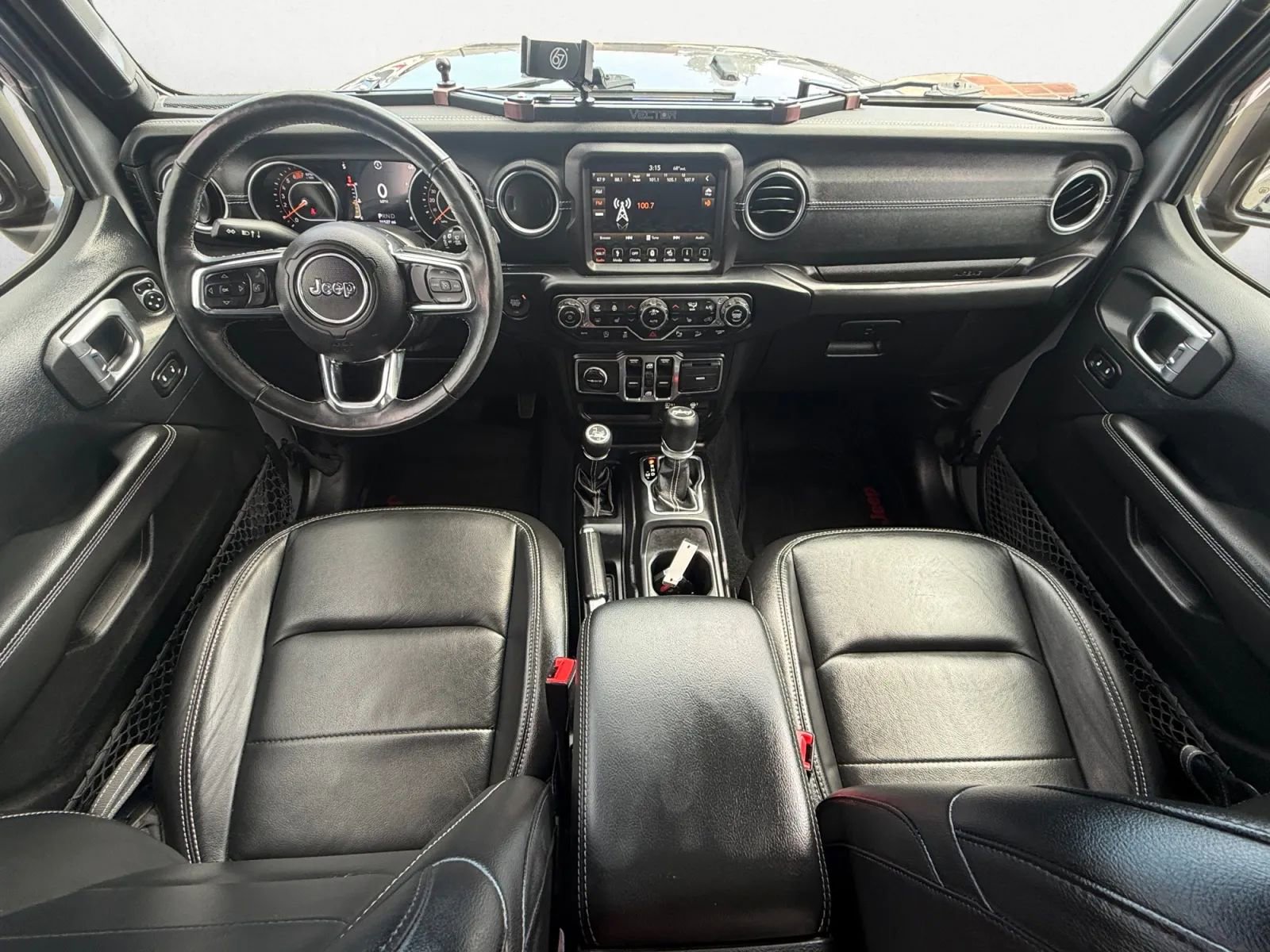 Used 2019 Jeep Wrangler Unlimited Sahara AWD/4WD image 12