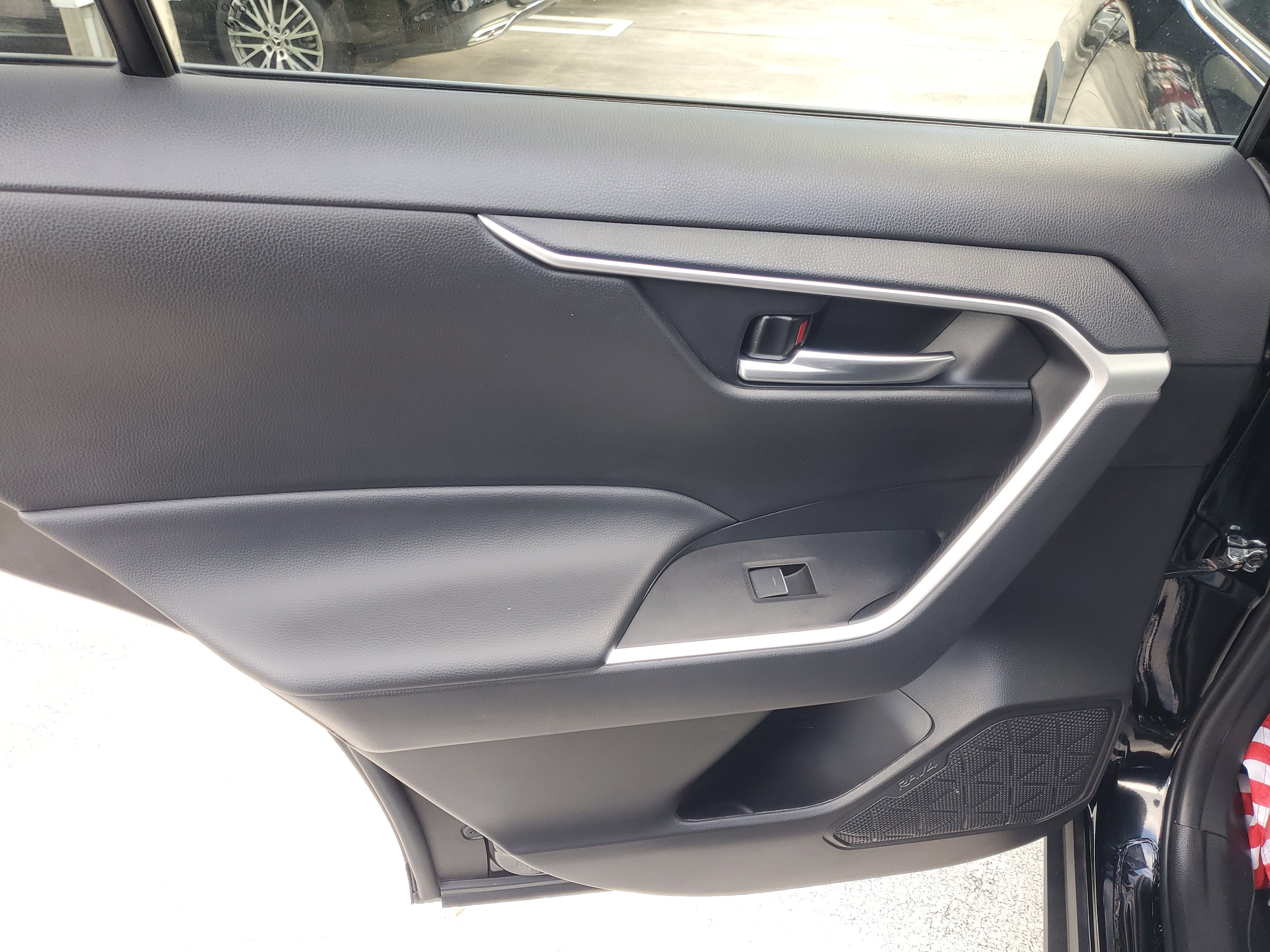 Used 2024 Toyota RAV4 AWD Hybrid image 14