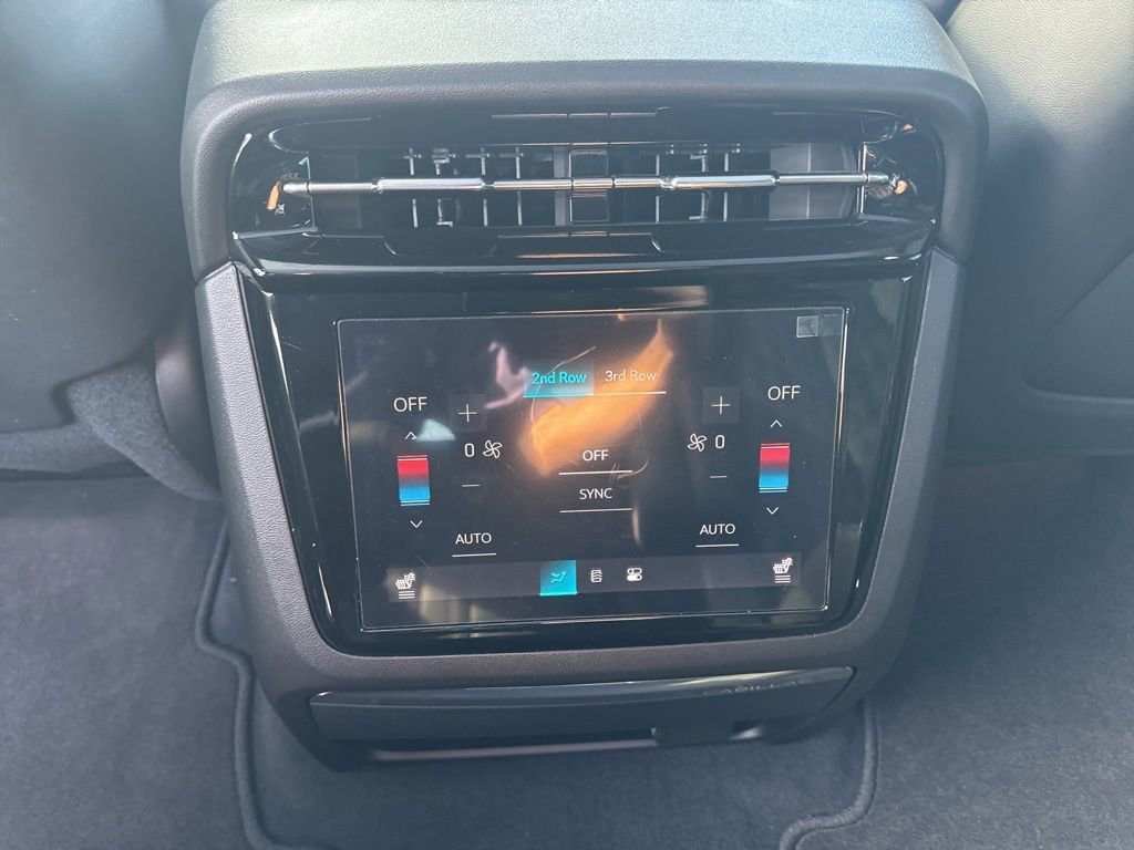 Used 2025 Cadillac Escalade IQ Luxury 1 AWD/4WD image 15