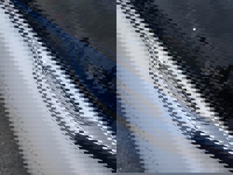 Used 2019 Lincoln Continental Select image 9