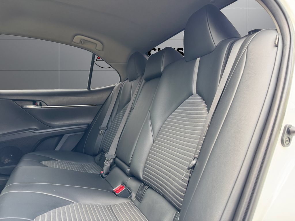 Certified 2022 Toyota Camry SE w/ Carpet Mat Package (TMS) FWD image 18