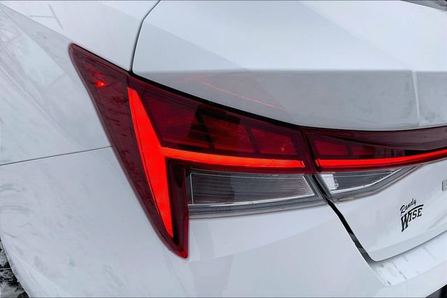 Certified 2025 Hyundai Elantra SEL image 29