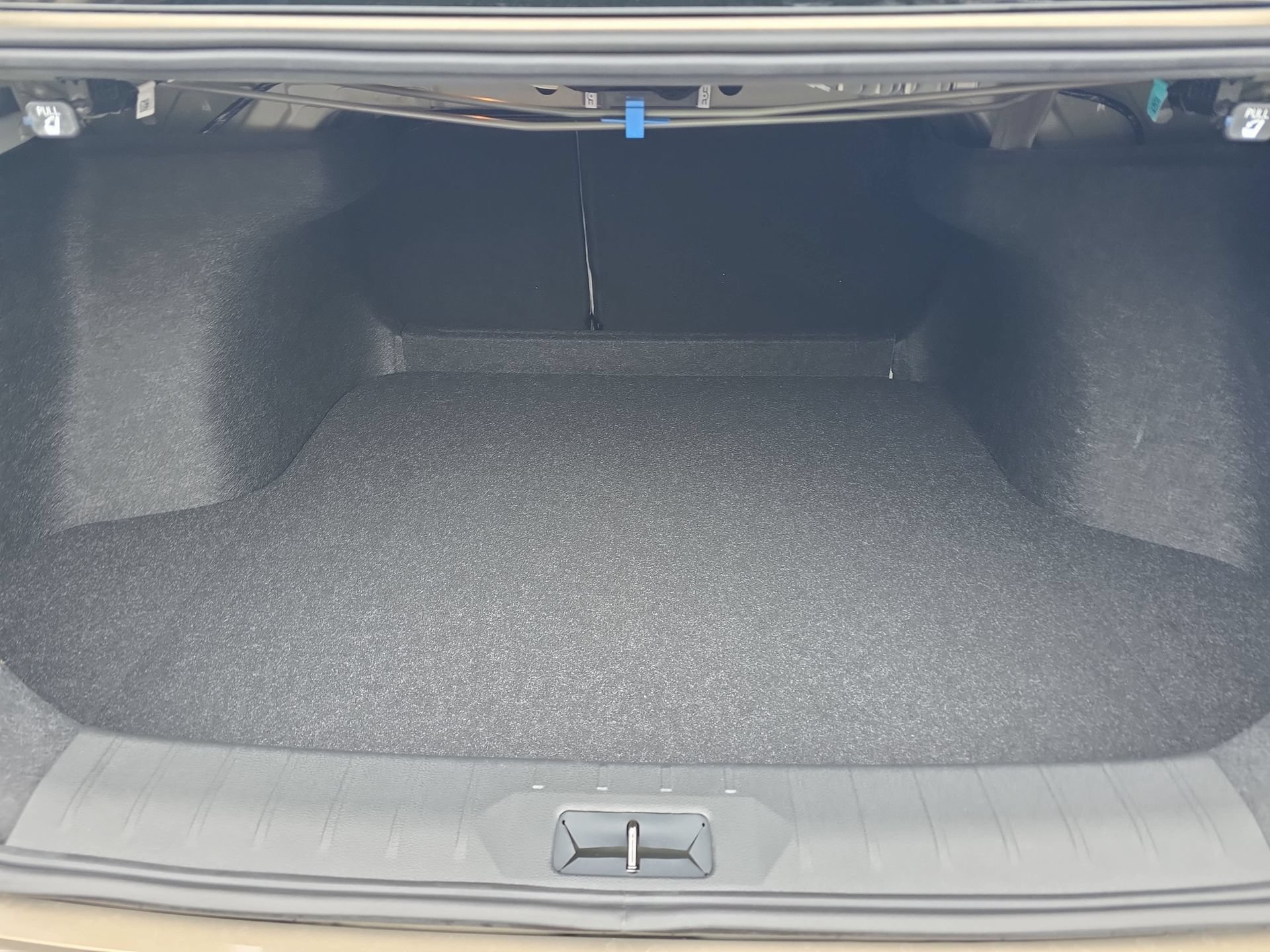 New 2026 Nissan Sentra SL w/ Floor Mat Package FWD image 12