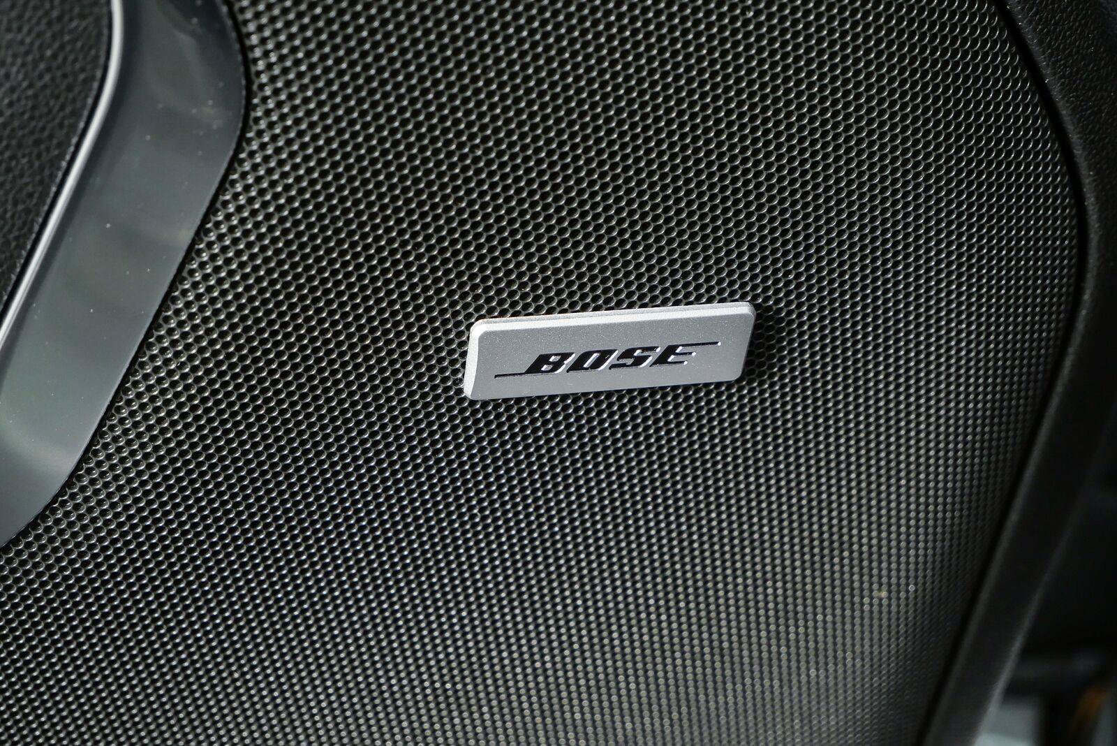Used 2023 GMC Yukon XL SLT w/ SLT Luxury Package RWD image 28