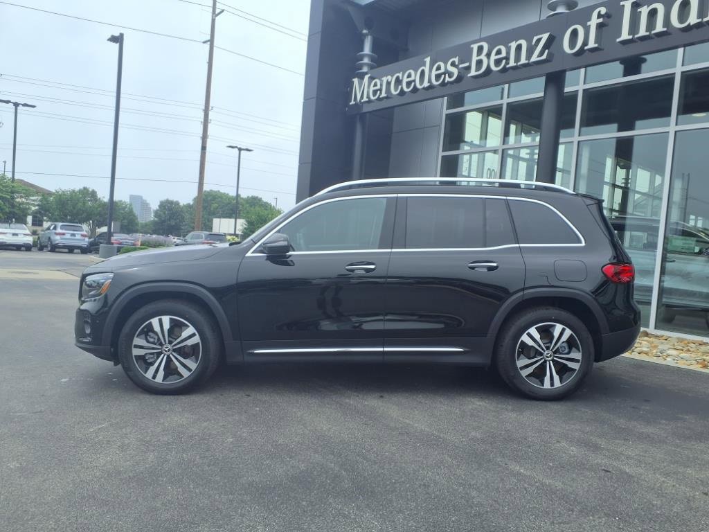 New 2025 Mercedes-Benz GLB 250 4MATIC image 3