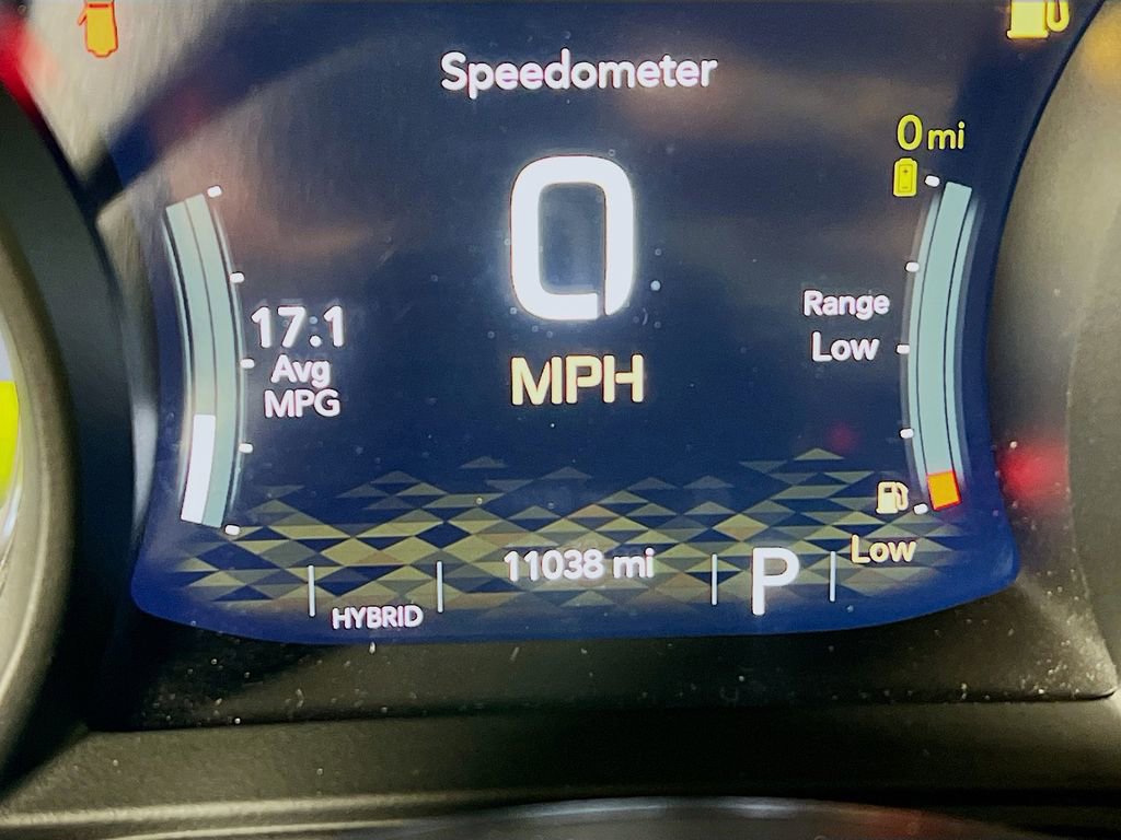 Used 2024 Jeep Wrangler Unlimited Sahara w/ Technology Group image 11