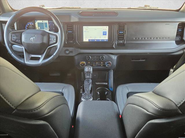 Used 2022 Ford Bronco Black Diamond image 17