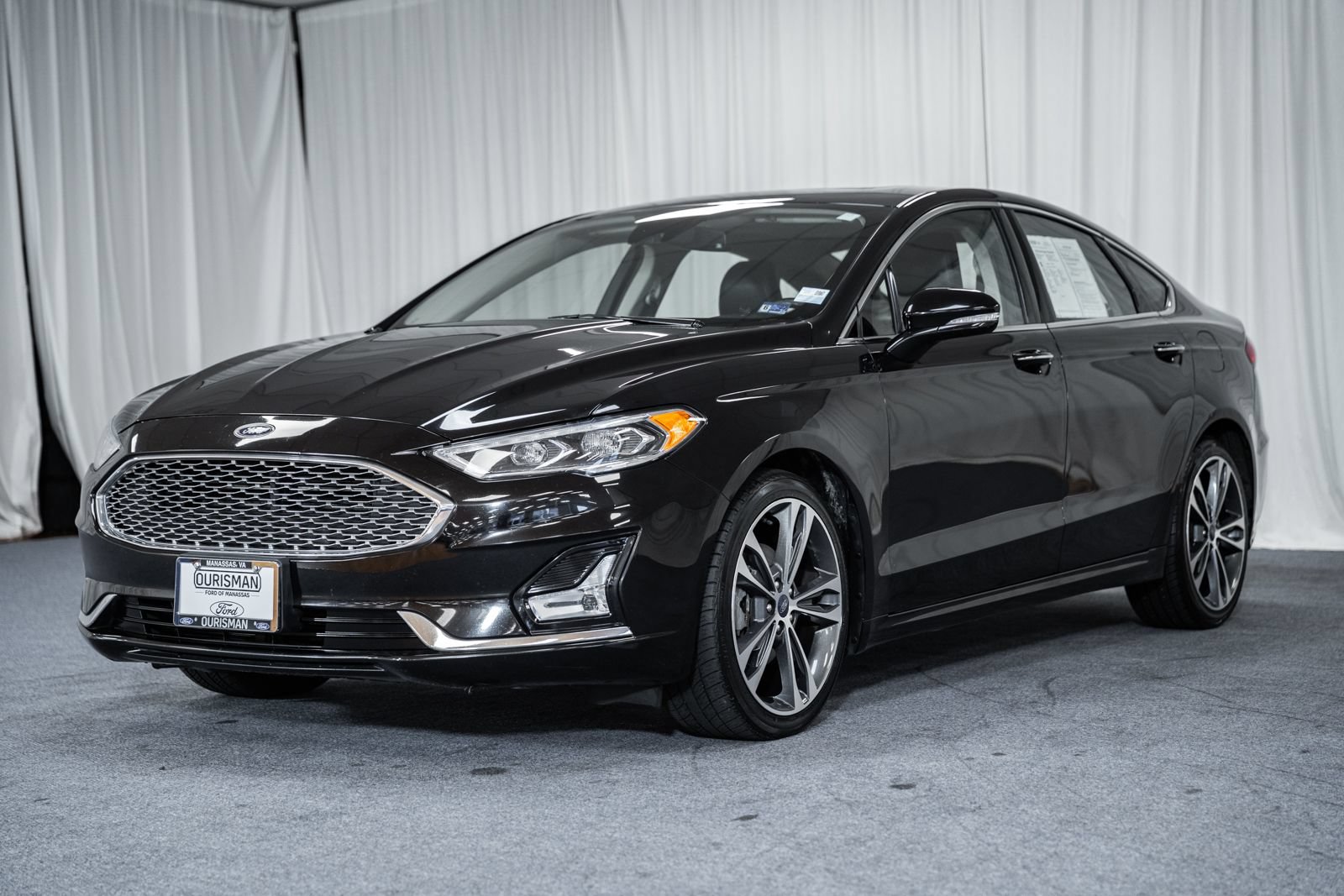 Used 2019 Ford Fusion Titanium AWD/4WD image 3