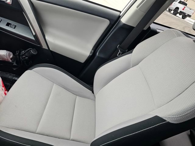 Used 2016 Toyota RAV4 XLE w/ Convenience Package image 8
