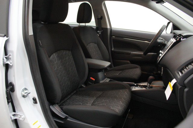 New 2026 Mitsubishi Outlander Sport LE image 19