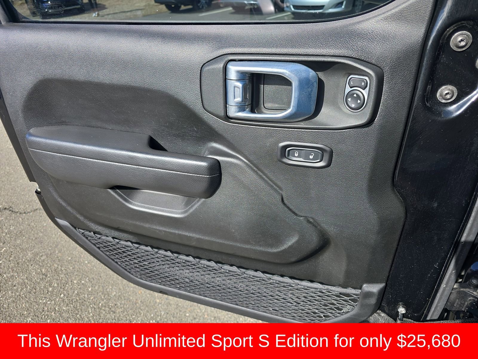 Used 2022 Jeep Wrangler Unlimited Sport image 33